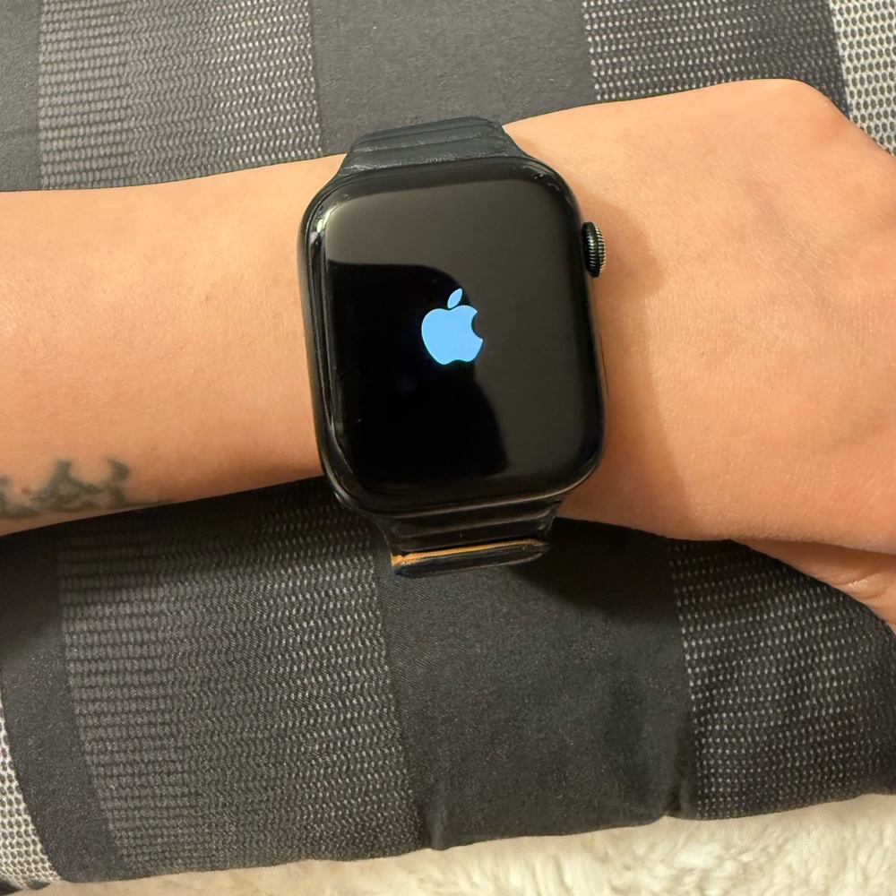 Apple Black Smartwatch series 7